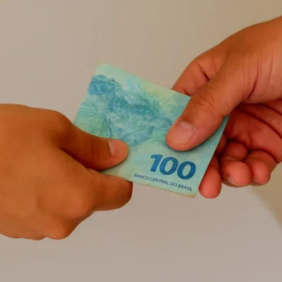 SNFZ11 anuncia R$0,10 por cota em setembro; yield de 1,09% e pagamento em 25/09/2026